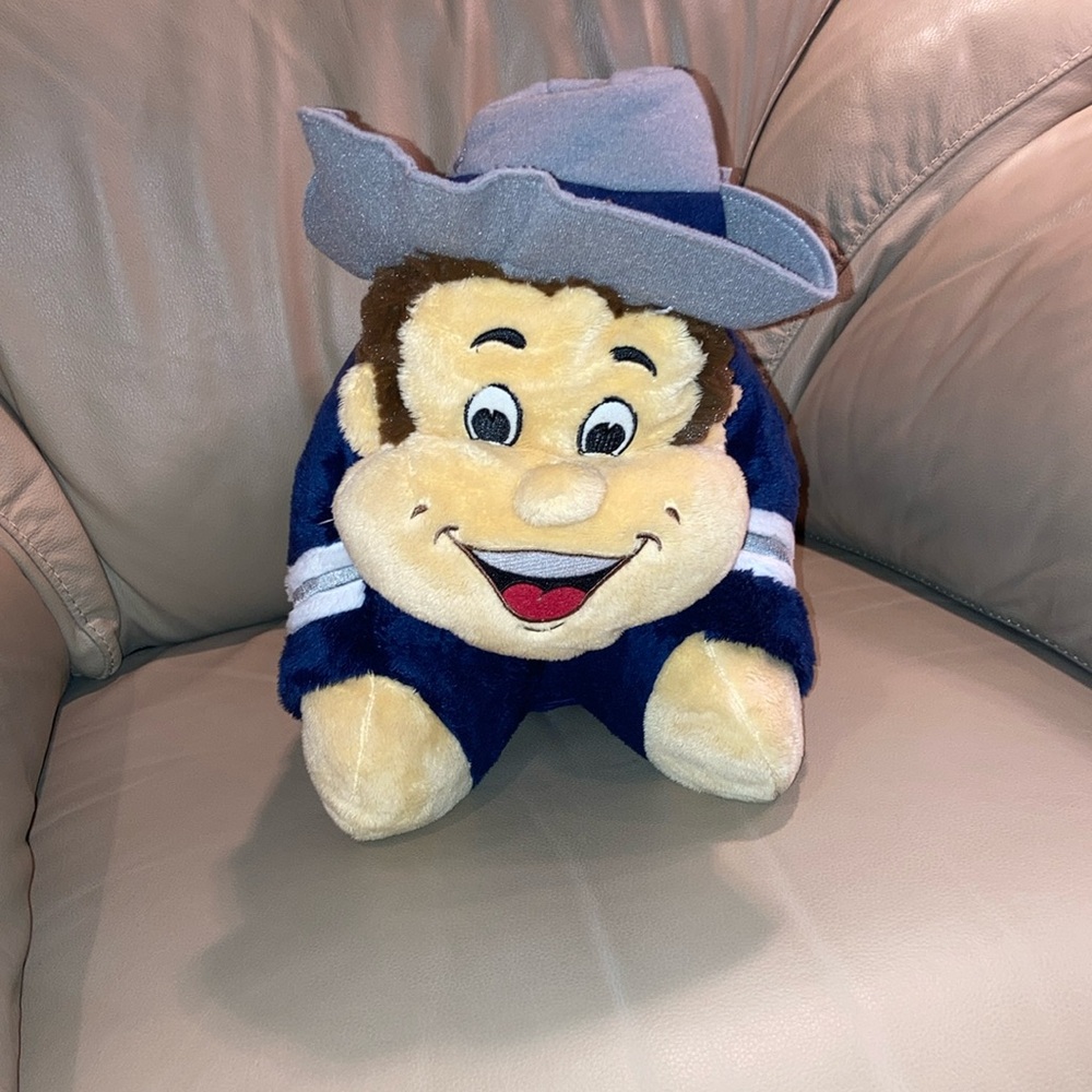 NWT Cowboys Pillow pet